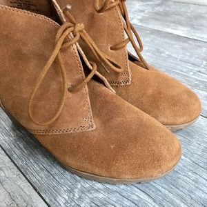 MERONA faux suede lace up wedge